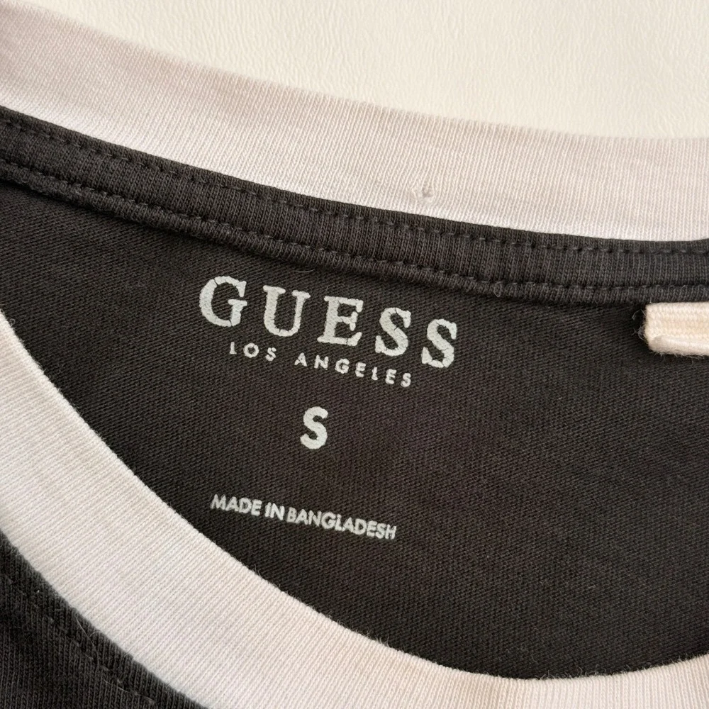 Guess T-Shirt Men S Black Red Colorblock Embroidered Logo Ringer Tee
